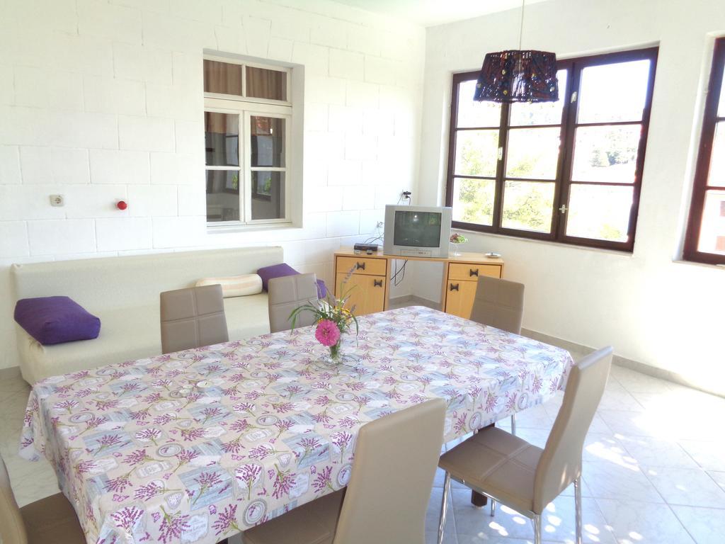 Apartments Skrivaneli เยลซา ภายนอก รูปภาพ